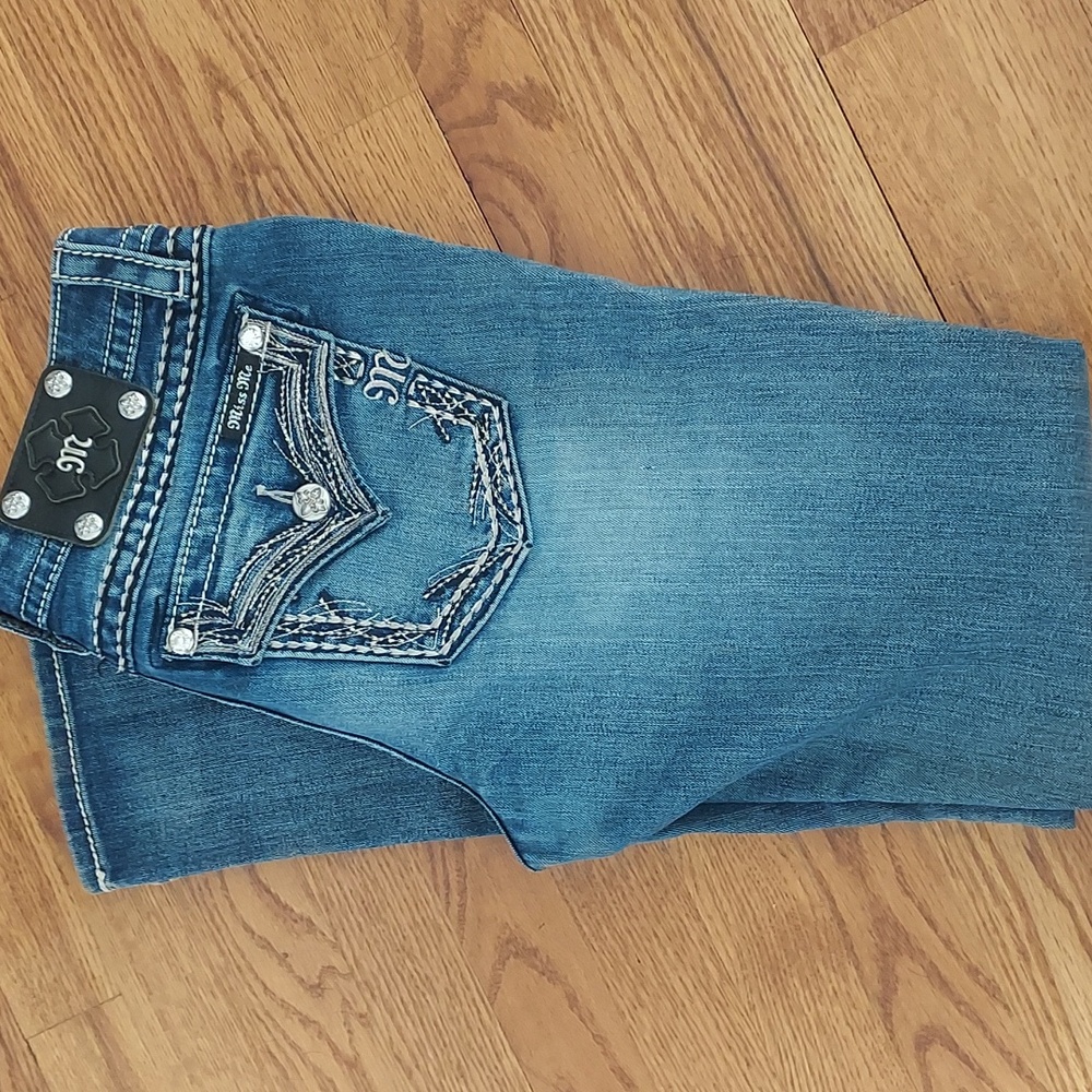 Miss Me Signature Rise Distressed Skinny Jeans